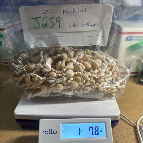 J259 Bulk Bundle of 20 Shell Necklaces - Picture 3 of 3